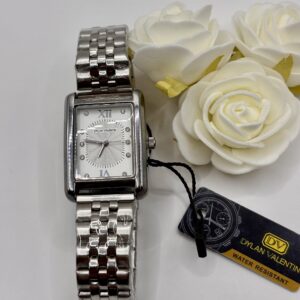 Montre carré argenté