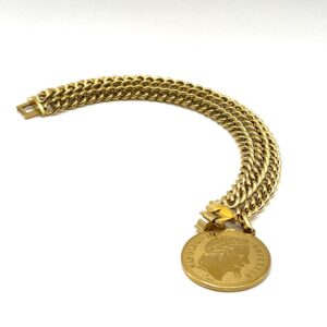 Gourmette américaine large avec médaillon