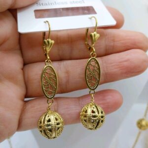 Boucles d’oreilles boules