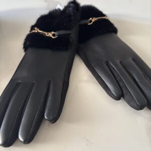 Gants avec fausse fourrure noire avec motif