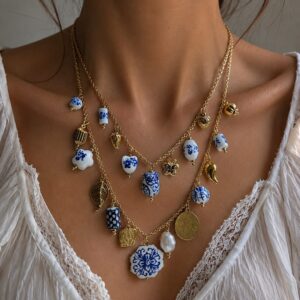 Collier double bibelots bleus