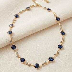 Collier motif bleu encre